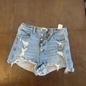 Ultra high rise mom short distressed